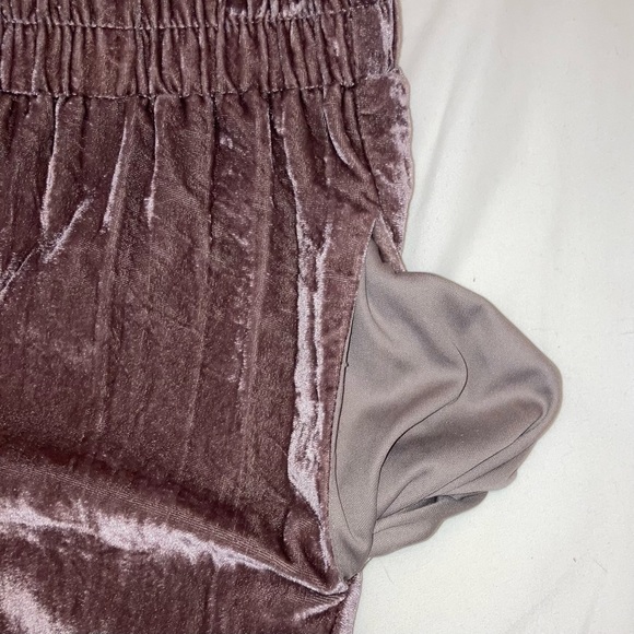 *Damaged* Anthropologie Tina Jo Josephine Mauve Velvet Tapered Trousers - Picture 7 of 10